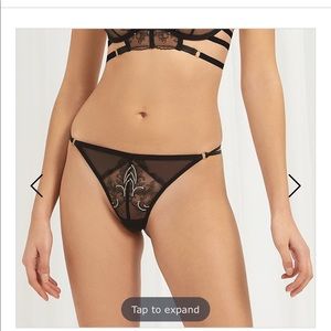 NWT! Bluebella With original packaging and receipt